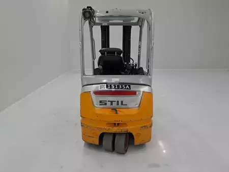 Elektromos 4 kerekű 2017  Still RX 20-20 (5)