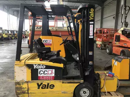Sähkö - 4 pyör 2006  Yale ERP18ATF (1)