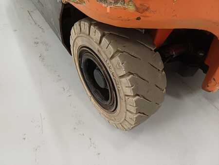 Eléctrica de 4 ruedas 2016  Doosan B30X-7 (13)