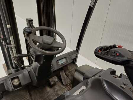 Eléctrica de 4 ruedas 2016  Doosan B30X-7 (7)