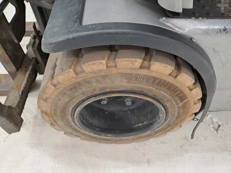 Elektromos 4 kerekű 2017  Still RX 20-20 (12)