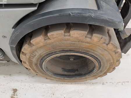 Elektromos 4 kerekű 2017  Still RX 20-20 (14)