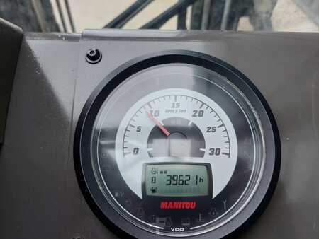 Maastotrukki 2018  Manitou M30-4 P ST3B S4 EU (12)