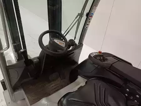 Chariots électriques à 4 roues 2018  Still RX 60-25 (8)
