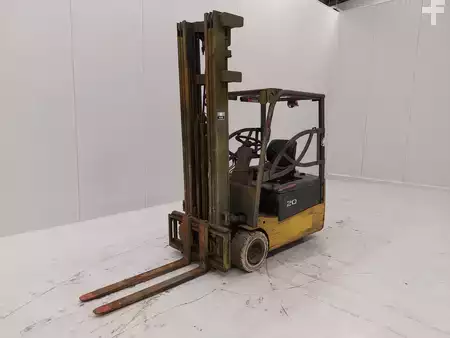 Electric - 4 wheels 2006  Daewoo B20T-5 (2)
