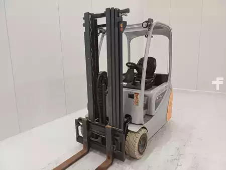 Chariots électriques à 4 roues 2018  Still RX 20-20 (2)