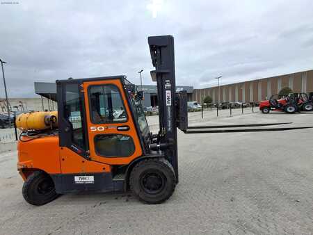 Wózki gazowe 2018  Doosan G50SC-5 (1)