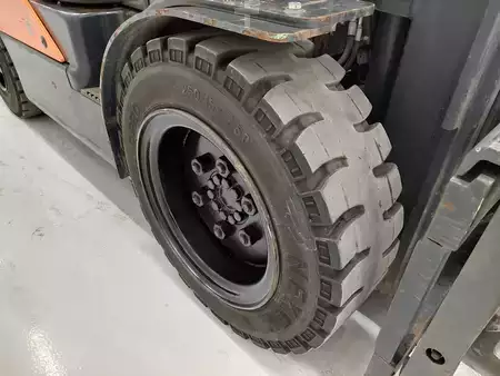 Gázüzemű targoncák 2018  Doosan G35C-7 (12)