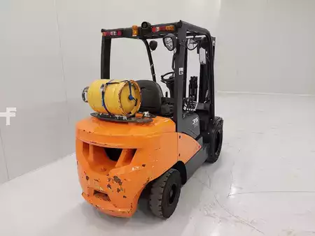 Gázüzemű targoncák 2018  Doosan G35C-7 (3)