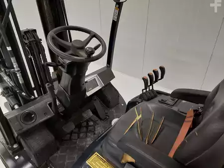 Gázüzemű targoncák 2018  Doosan G35C-7 (5)