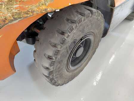 Nestekaasutrukki 2018  Doosan G35C-7 (11)