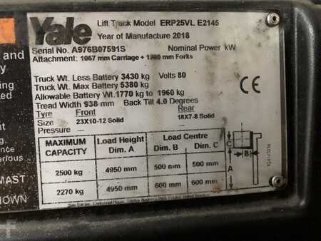 Carrelli elettrici 4 ruote 2018  Yale ERP25VL (8)