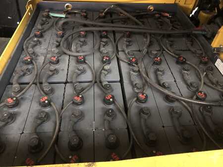 Carrelli elettrici 4 ruote 2018  Yale ERP25VL (9)