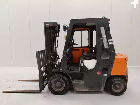 Dieselstapler 2018  Doosan D25G PLUS (1)