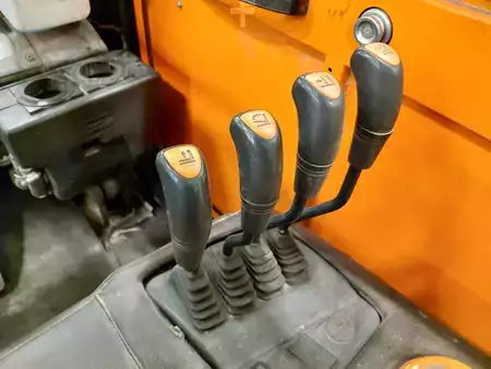 Dieselstapler 2018  Doosan D25G PLUS (12)