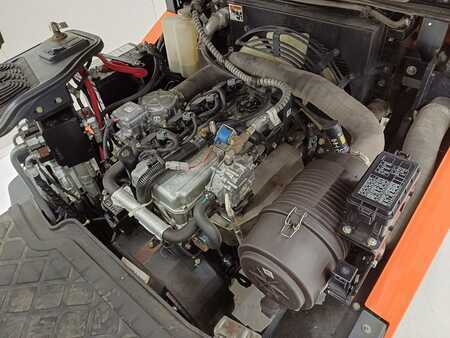 Nestekaasutrukki 2018  Doosan G35C-7 (9)