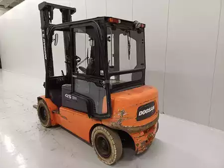 Elektro čtyřkolový VZV 2018  Doosan B45X-5 (4)