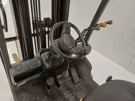 Gázüzemű targoncák 2012  TCM FHG15T3 (7)