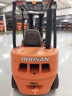 Dieselstapler 2012  Doosan D25G (7)