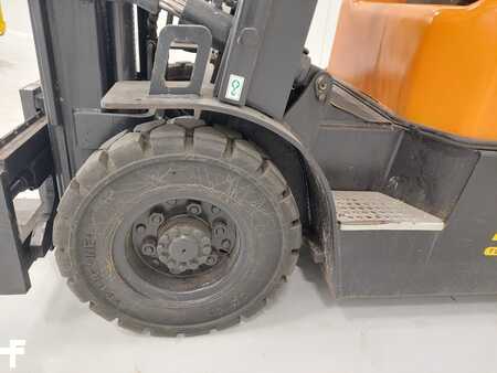 Dieselstapler 2012  Doosan D25G (9)