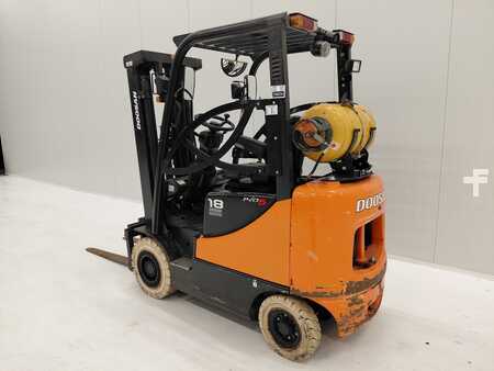 Empilhador a gás 2019  Doosan G18S-5 (2)