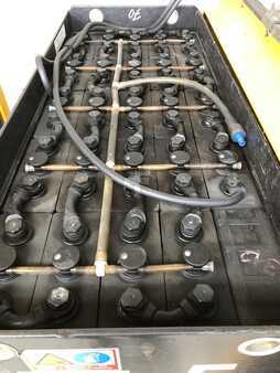 Carretilla retráctil 2004  Jungheinrich ETV C16 (8)