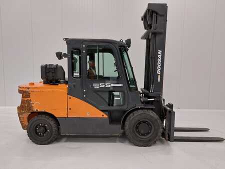 Dieselstapler 2019  Doosan D55C-7 (2)
