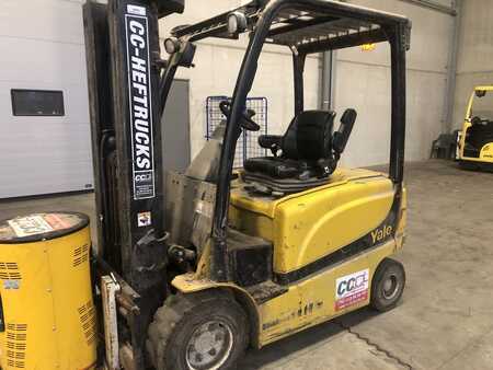 4-wiel elektrische heftrucks 2011  Yale ERP25VL (1)