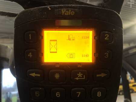 4-wiel elektrische heftrucks 2011  Yale ERP25VL (11)