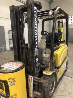 4-wiel elektrische heftrucks 2011  Yale ERP25VL (2)