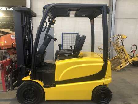 Elektro čtyřkolový VZV 2011  Yale ERP25VL (2)