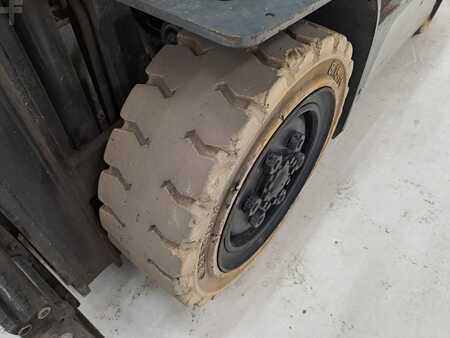 Elektro čtyřkolový VZV 2009  TCM FB30-7 (11)