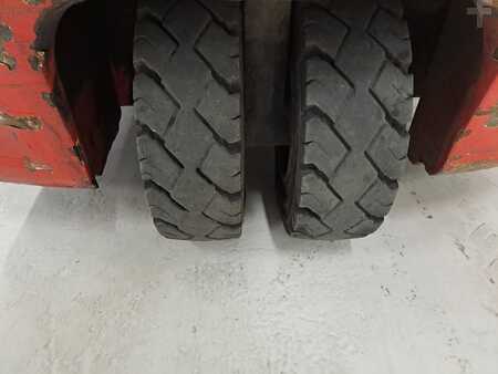 Terénní vysokozdvižný vozík 2010  Manitou ME315 (9)