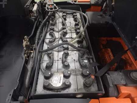 Elektro čtyřkolový VZV 2018  Linde E12-02 (16)