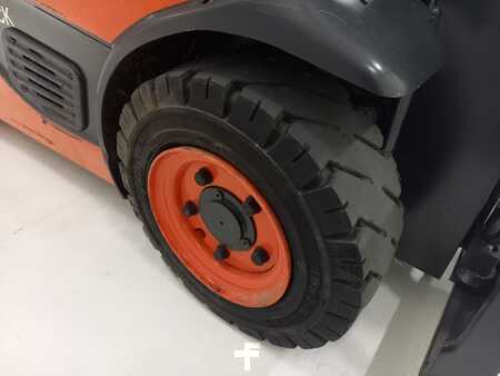 Elektro čtyřkolový VZV 2018  Linde E12-02 (21)