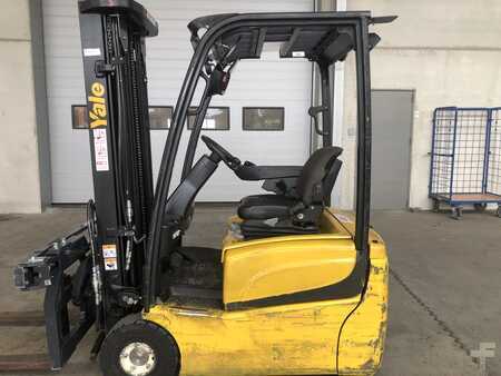 4-wiel elektrische heftrucks 2009  Yale ERP16VT (2)