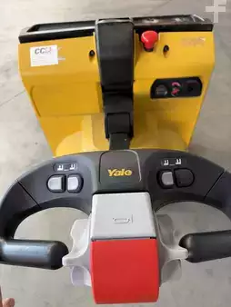Transpallet elettrici 2016  Yale MP16 (8)