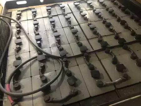 Elektro čtyřkolový VZV 1999  Daewoo B30S-2 (8)