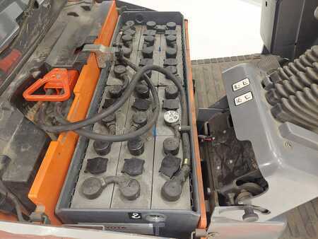 4-wiel elektrische heftrucks 2011  Toyota 7FBEST10 (16)