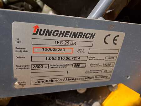 Autres 2001  Jungheinrich TFG25BK (7)
