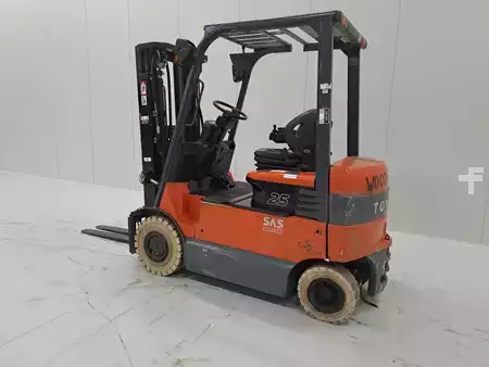 Elektro čtyřkolový VZV 2007  Toyota 7FBMF25 (2)