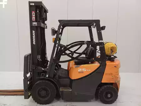 LPG Forklifts 2020  Doosan G25G PLUS (1)