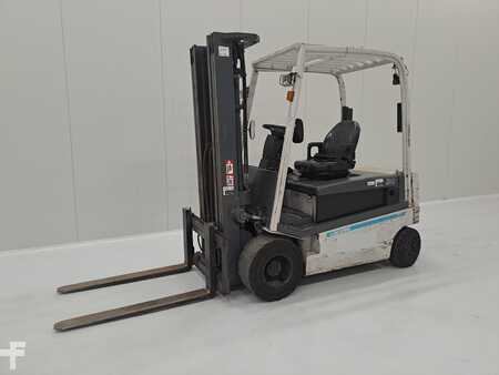 Elektryczne 4-kołowe 2014  TCM FHB30-E1 (1)