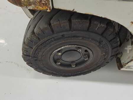 Elektryczne 4-kołowe 2014  TCM FHB30-E1 (12)