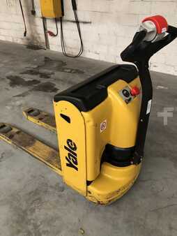 Electric Pallet Trucks 2013  Yale MP20 (1)