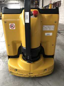 Electric Pallet Trucks 2013  Yale MP20 (4)