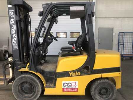 Chariots élévateurs diesel 2016  Yale GDP35VX (2)