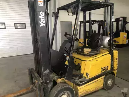Gas gaffeltruck 2001  Yale GLP16AF (1)