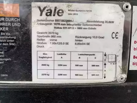 Carrelli elevatori diesel 2013  Yale GDP25VX (8)