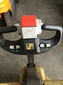 Outro 2015  Hyster P2.0 (6)